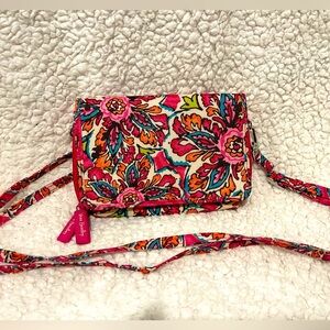 Never Used Vera Bradley crossbody wallet pink
